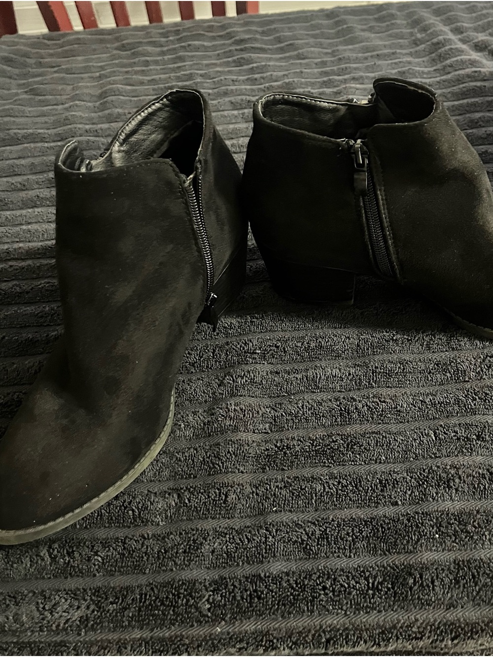 TOP Moda Black Suede-Look Ankle Booties with Side Zipper